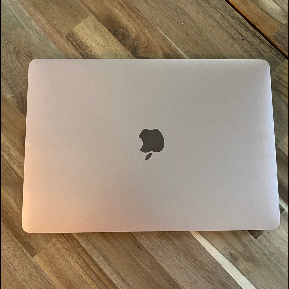MacBook Air 13-inch 2020